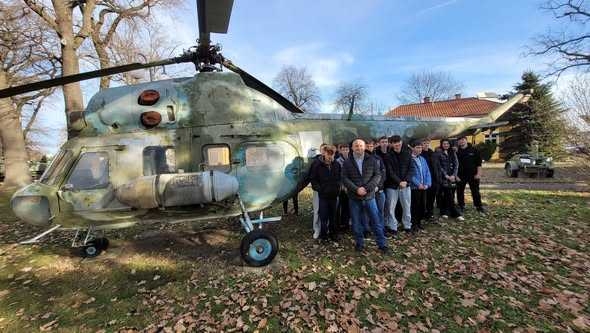 600207031_1382284323908296_3363622971054804297_n